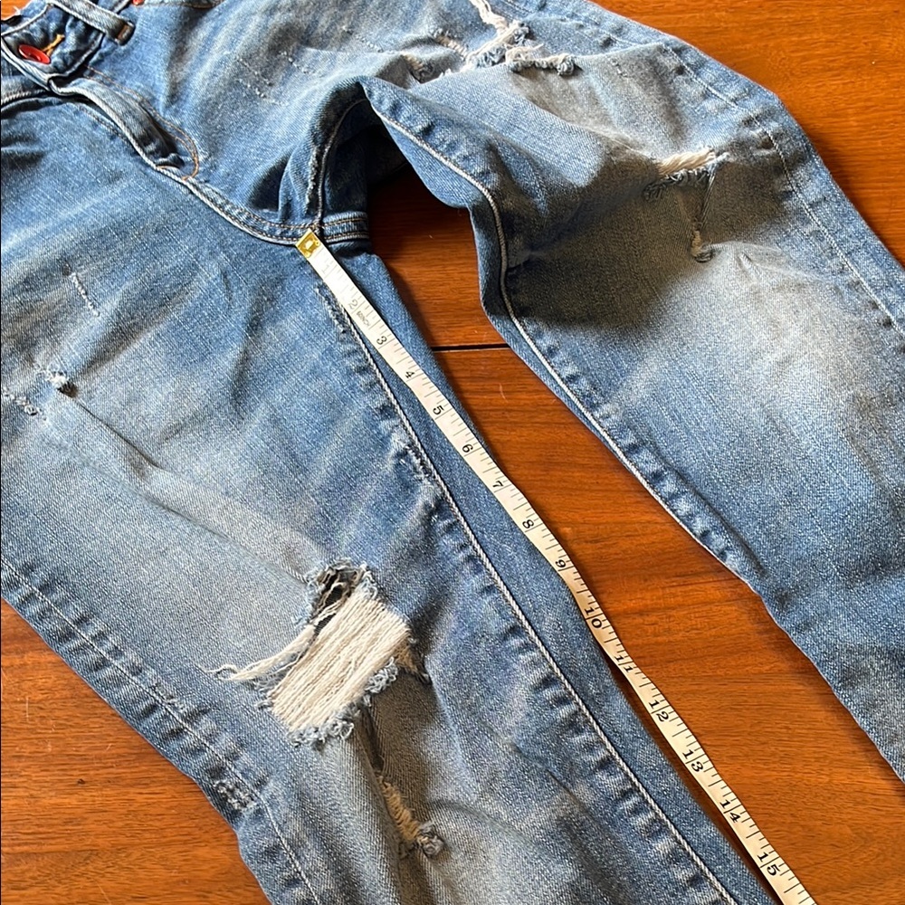 Zara Distressed Denim Jeans with Red Button Accent - Picture 15 of 15
